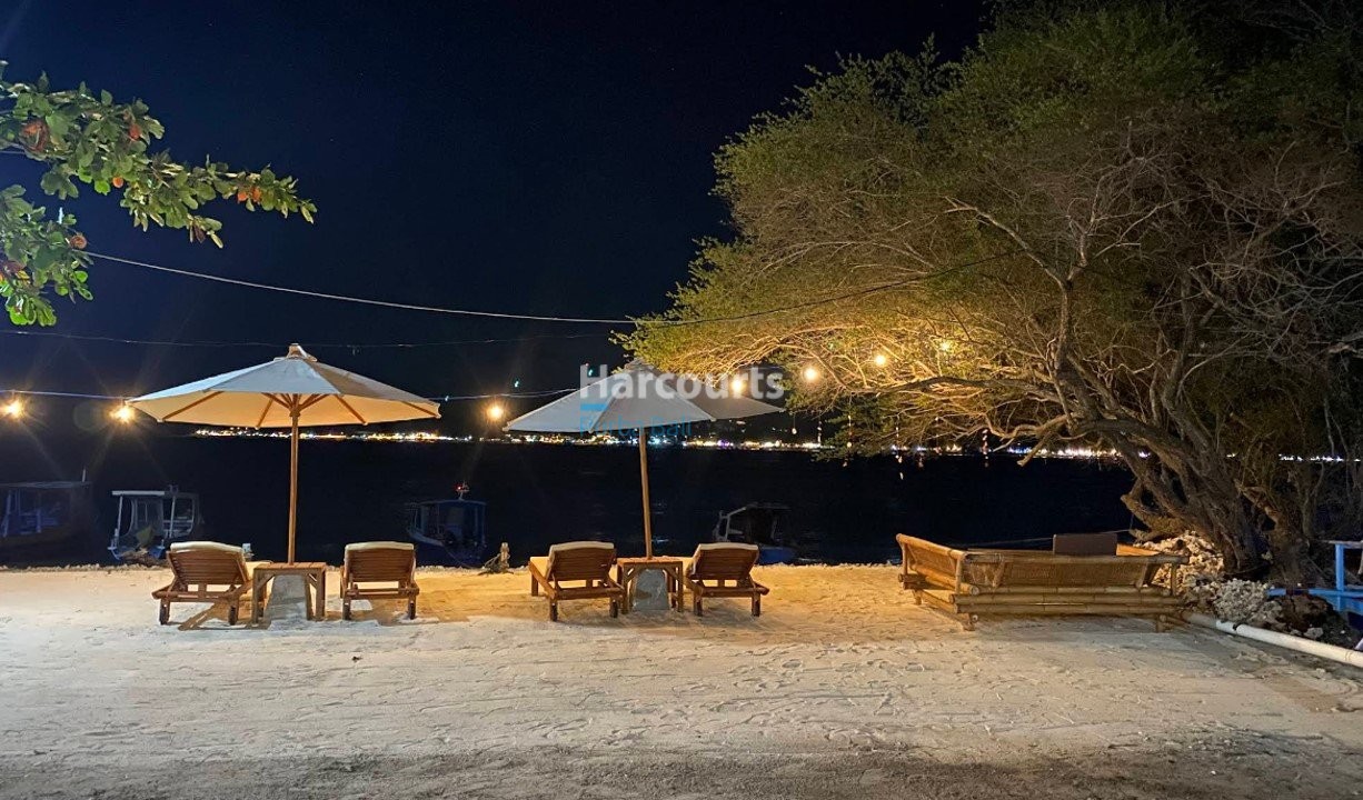 Rare Beachfront Offering Gili Luxury Living