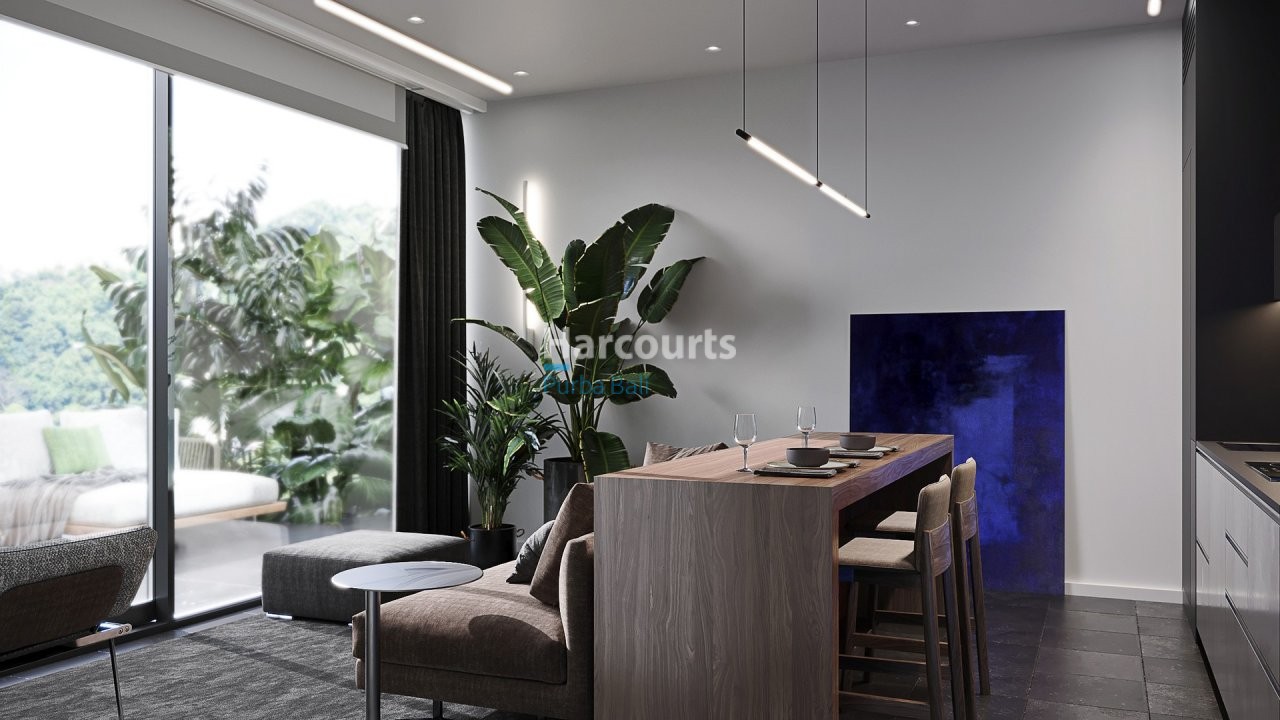 Set Creative Coastal Hub Ocean Breeze