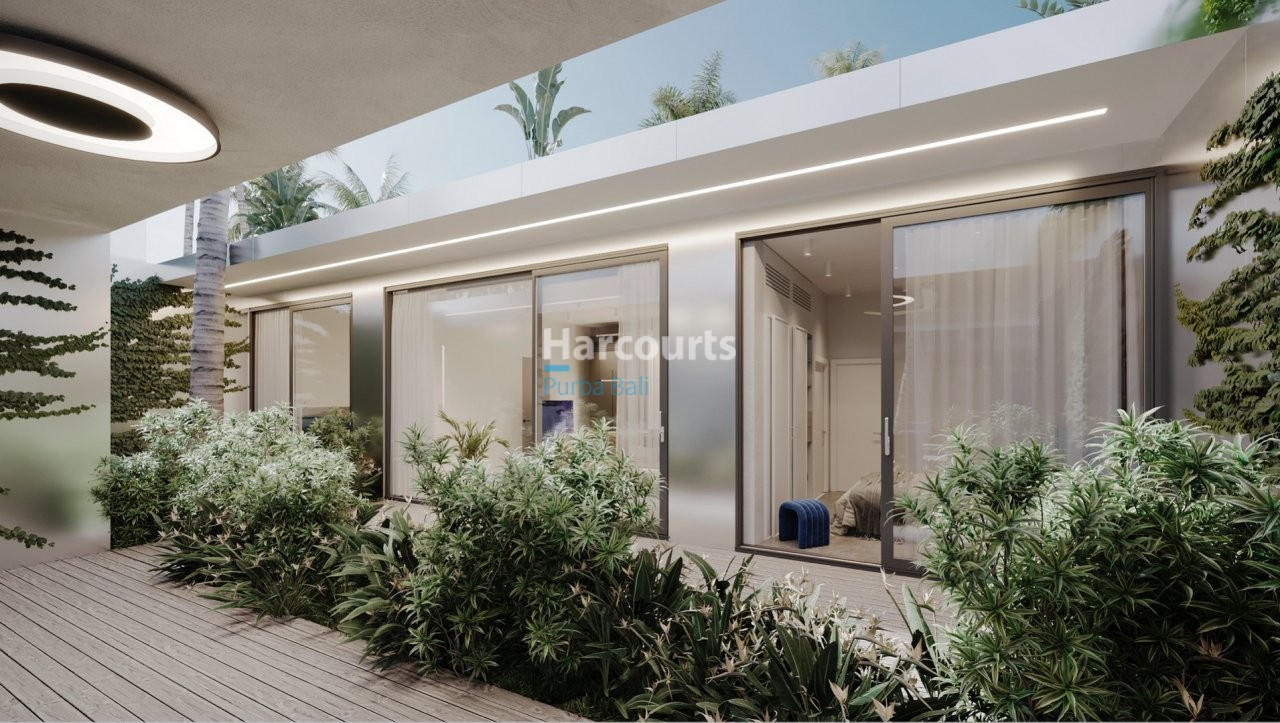 Set Evolving Coastal Enclave Tropical Modern