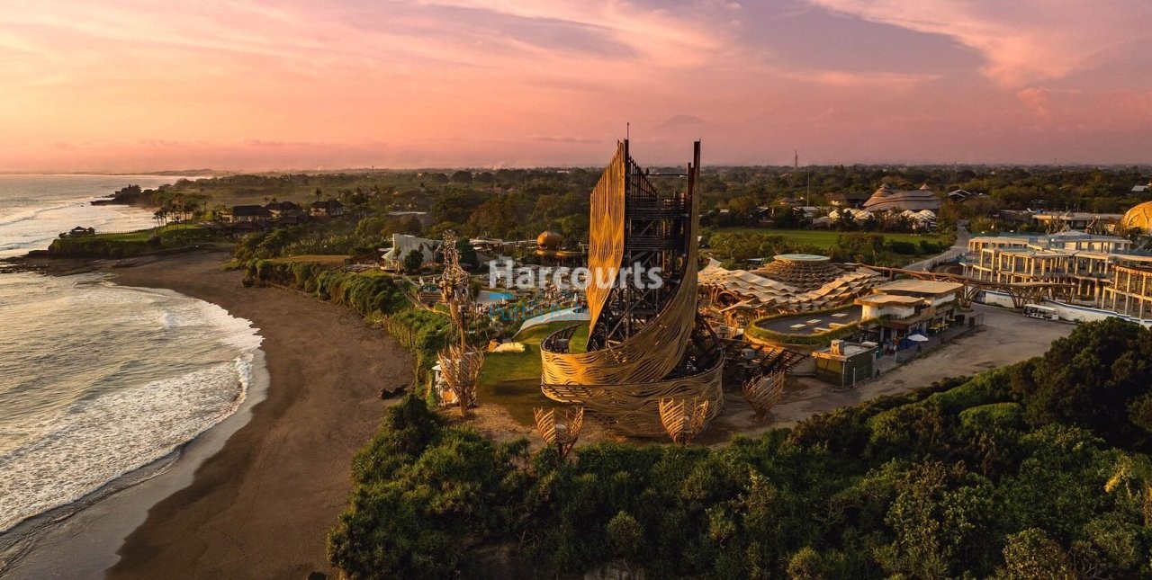 Set Nyanyi Tabanan This Tropical Modern