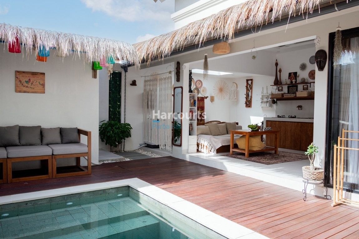 Set Sought After Seminyak This Leasehold Opportunity