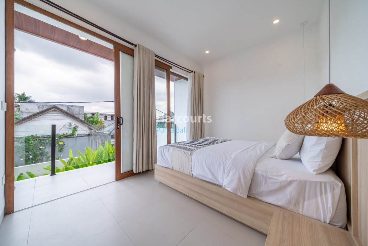 Contemporary 2br Leasehold Villa For Sale