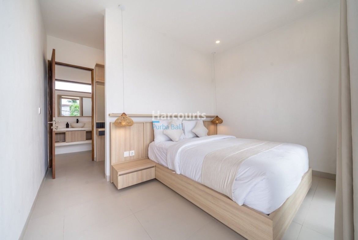 Contemporary 2br Leasehold Villa Tropical Modern