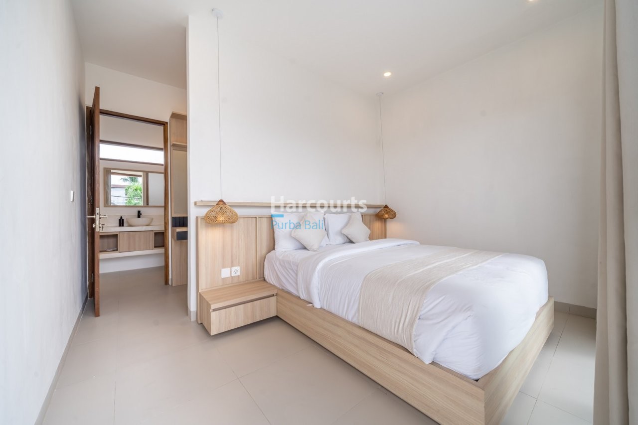 Contemporary 2br Leasehold Villa Tropical Modern