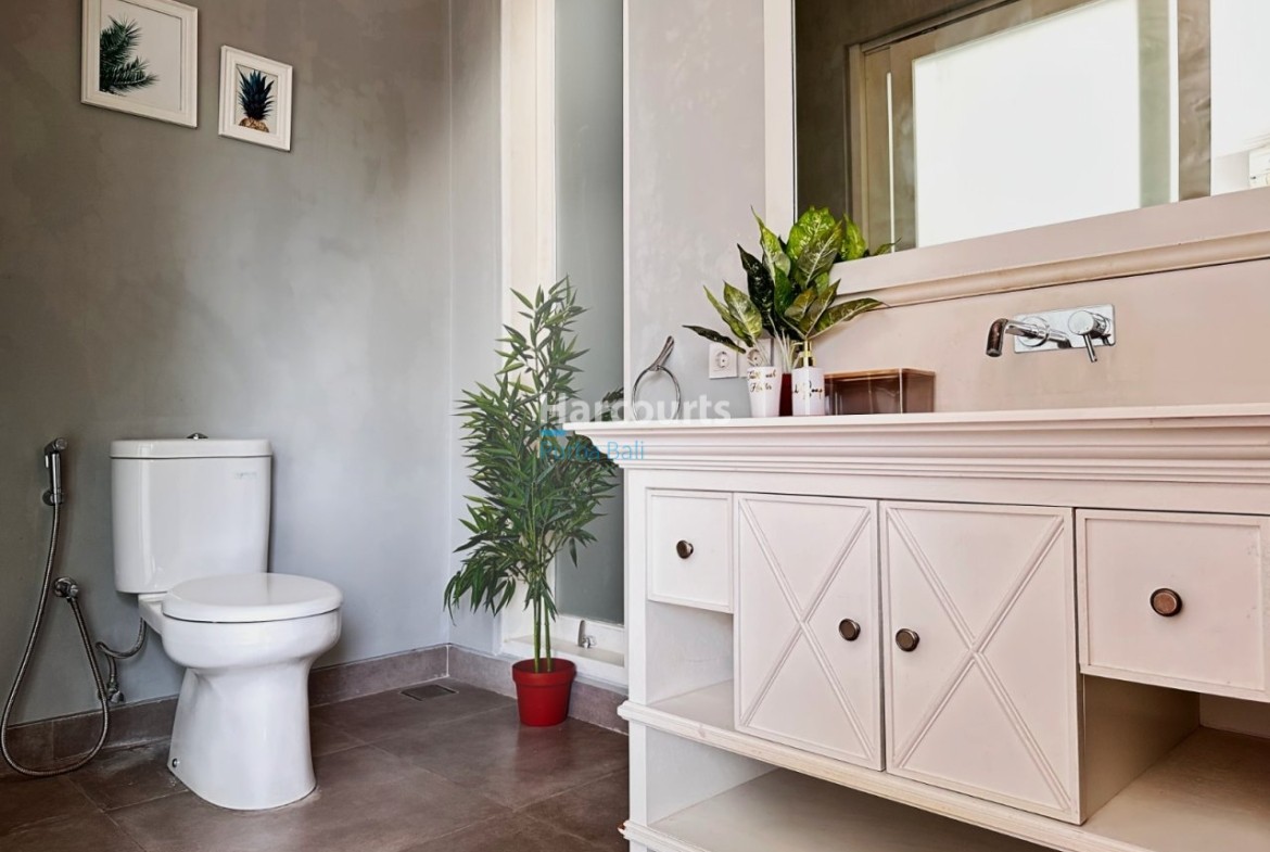 Designed Constructed Highest Specifications Luxury Living