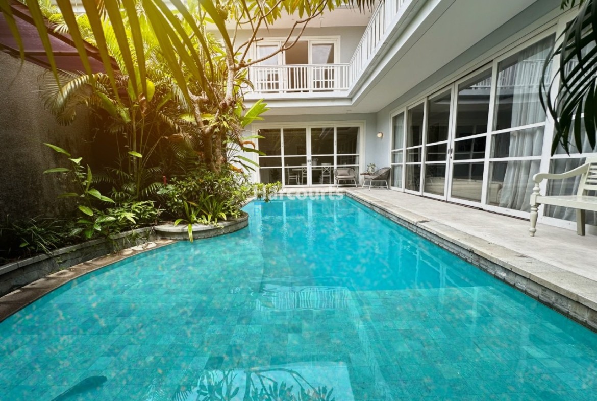 Designed Constructed Highest Specifications Ocean Breeze
