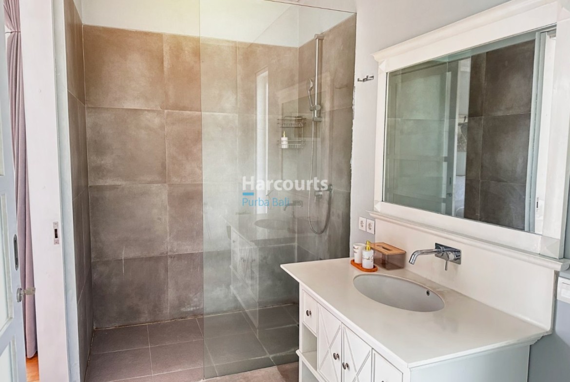 Designed Constructed Highest Specifications Property Investment