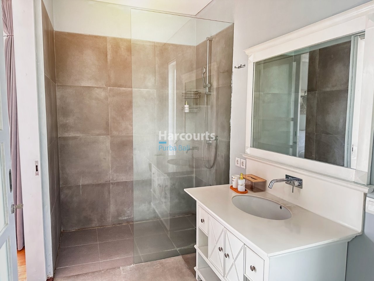 Designed Constructed Highest Specifications Property Investment