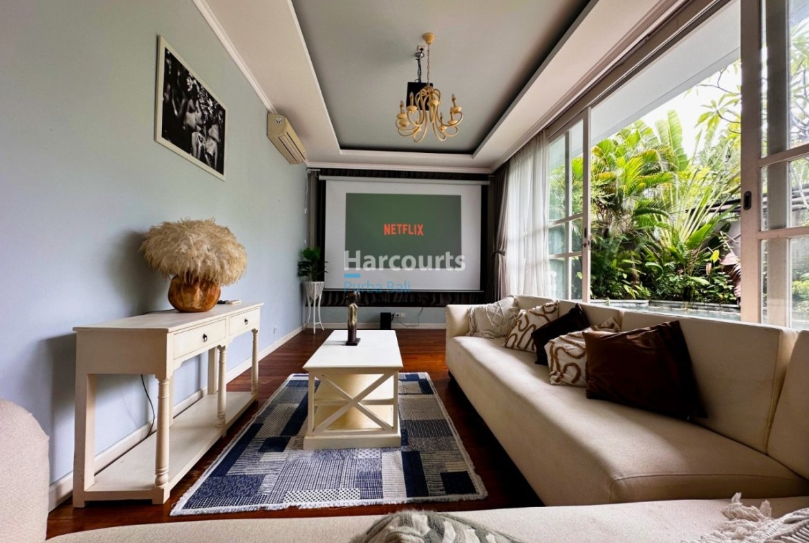 Designed Constructed Highest Specifications Tropical Modern