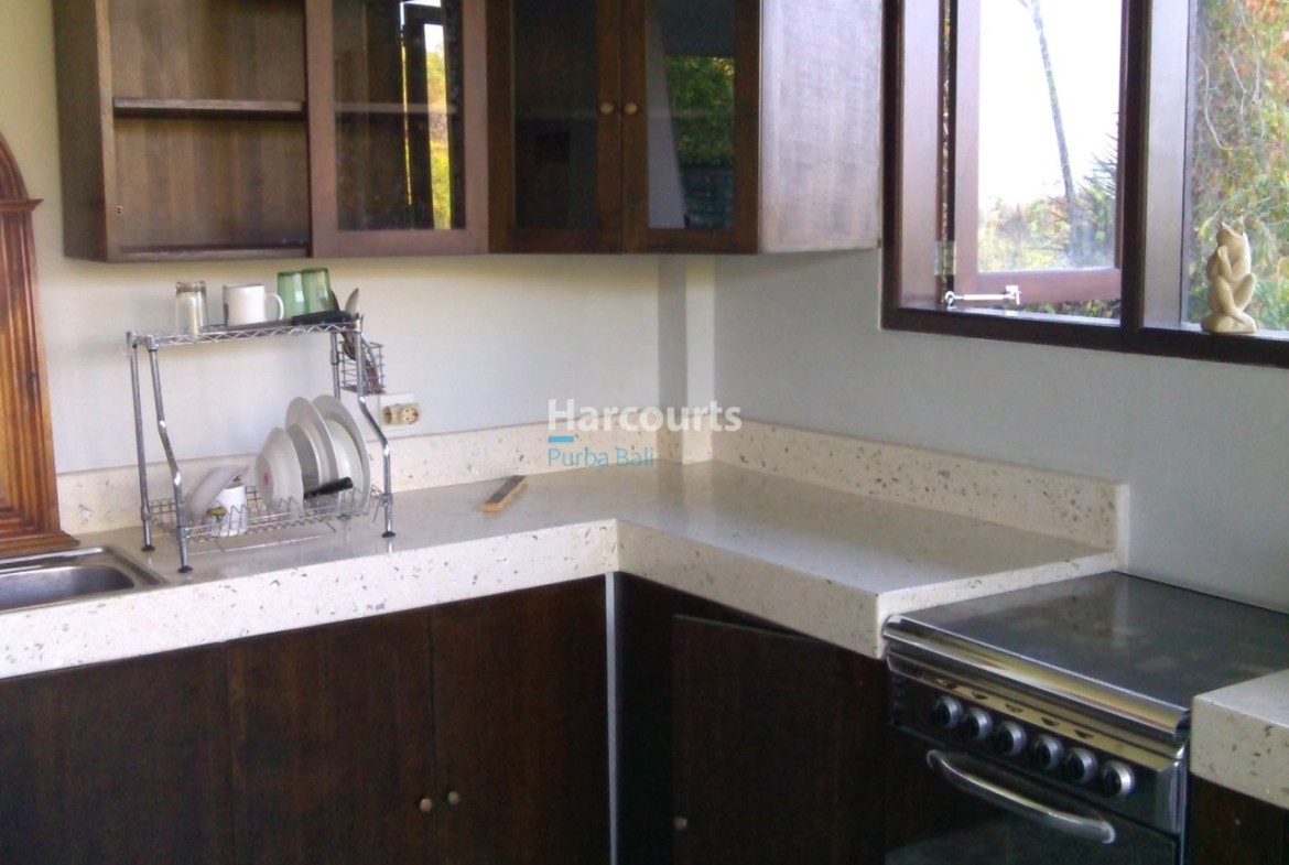 Nestled Quiet Private Road Property Investment