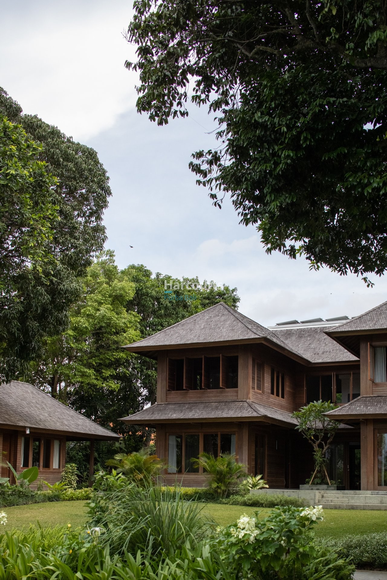 Remodeled American Architect Design Tropical Modern 1