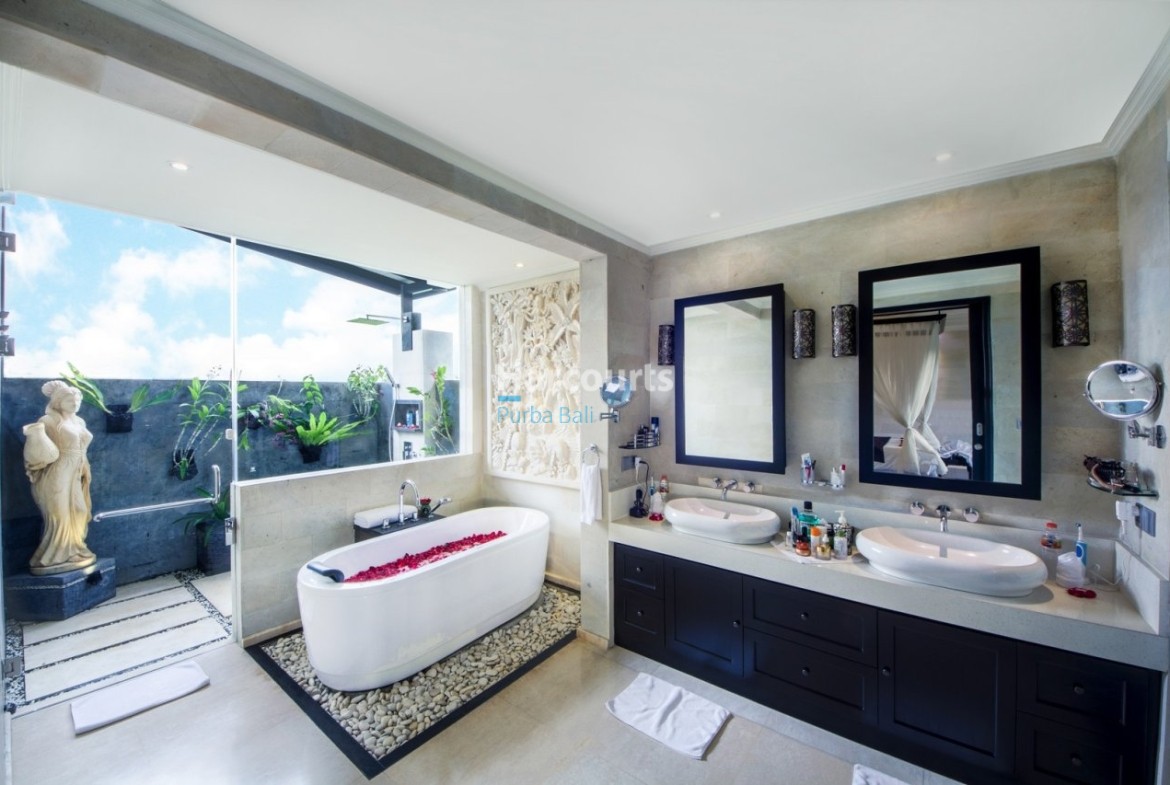 Set Desirable Canggu This Ocean Breeze