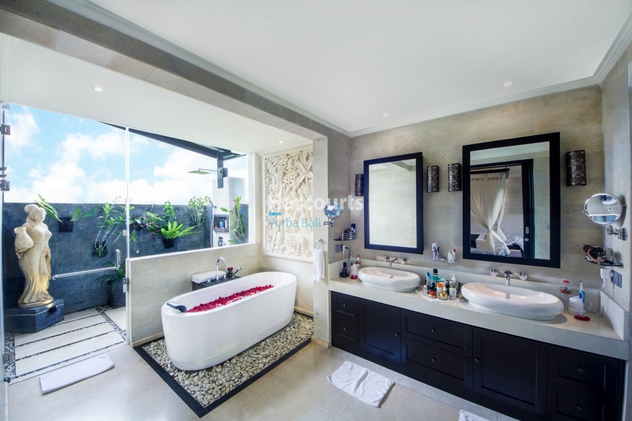 Set Desirable Canggu This Ocean Breeze