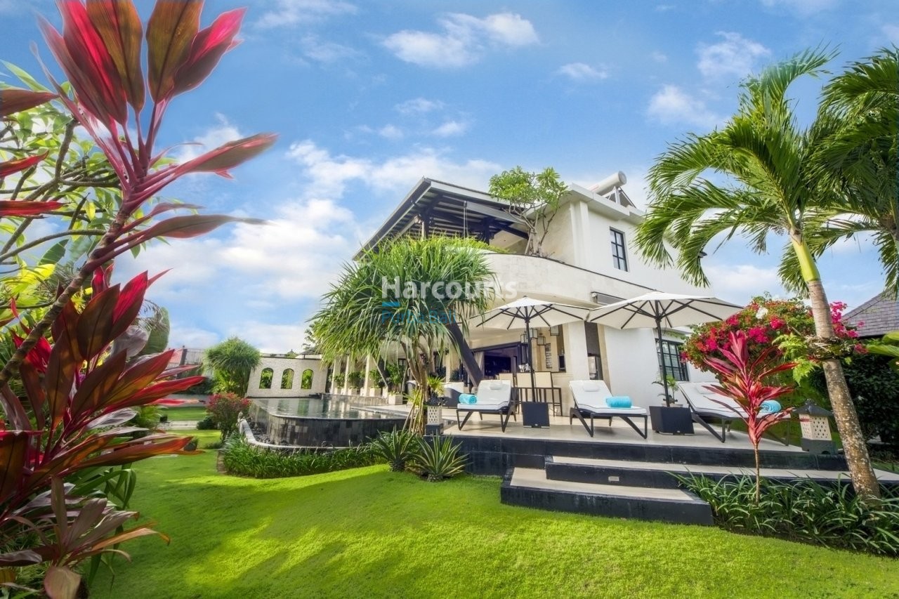 Set Desirable Canggu This Real Estate Bali