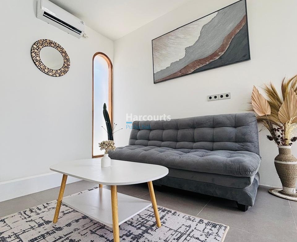 Set Desirable Kerobokan This Freehold Ownership