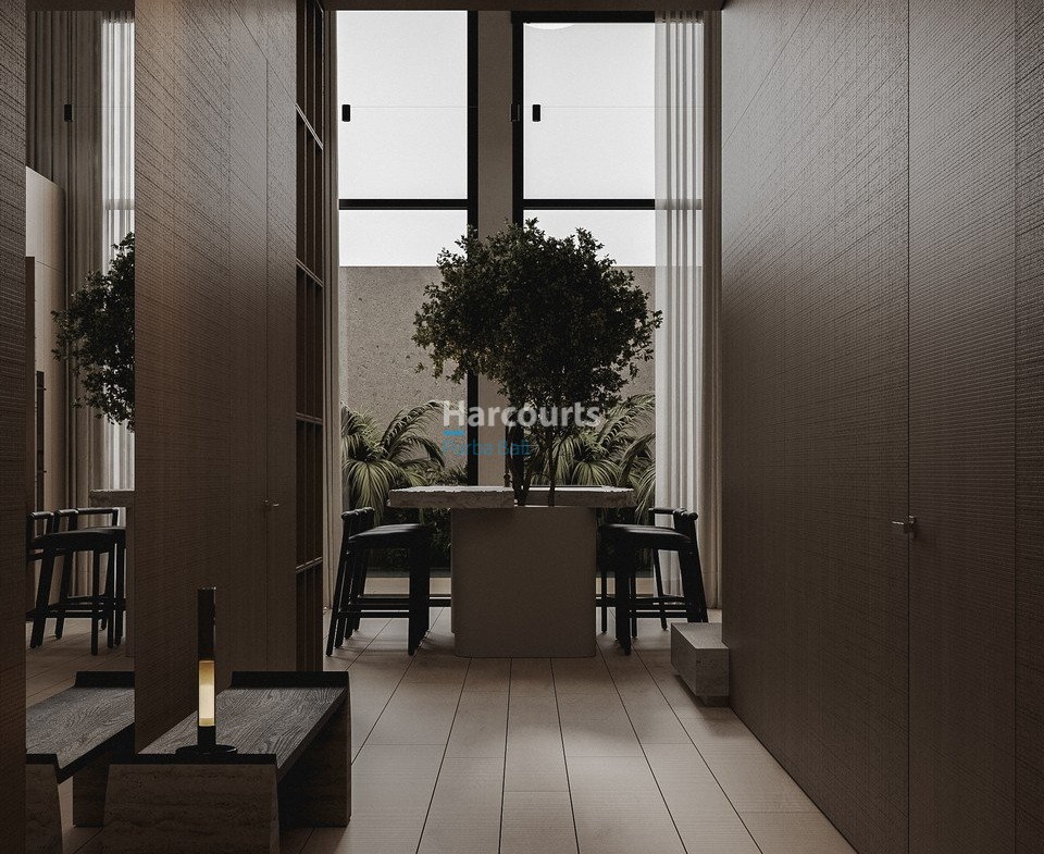 Set Desirable Pererenan This Swimming Pool