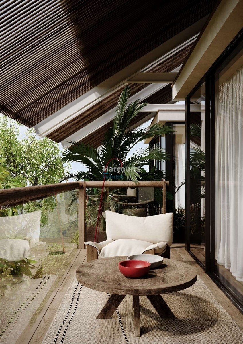 Set Peaceful Coastal Enclave Leasehold Opportunity