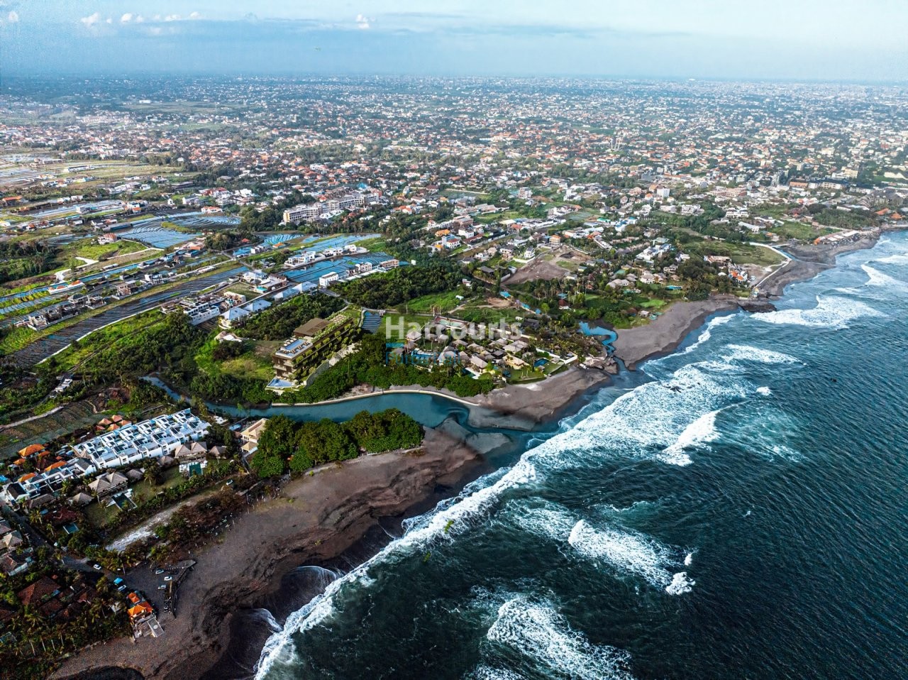 Set Shoreline Pantai Lima Real Estate Bali