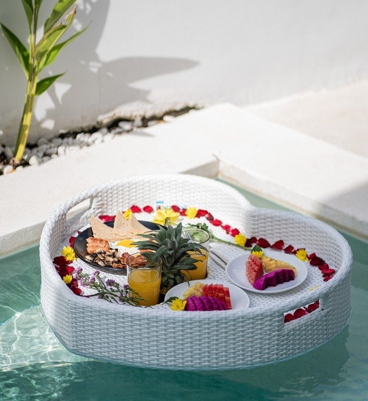 This Beautiful One Bedroom Tropical Freehold Ownership