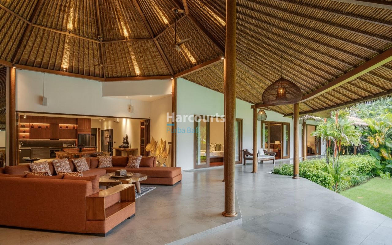 Landmark Estate Heart Canggu Swimming Pool 1