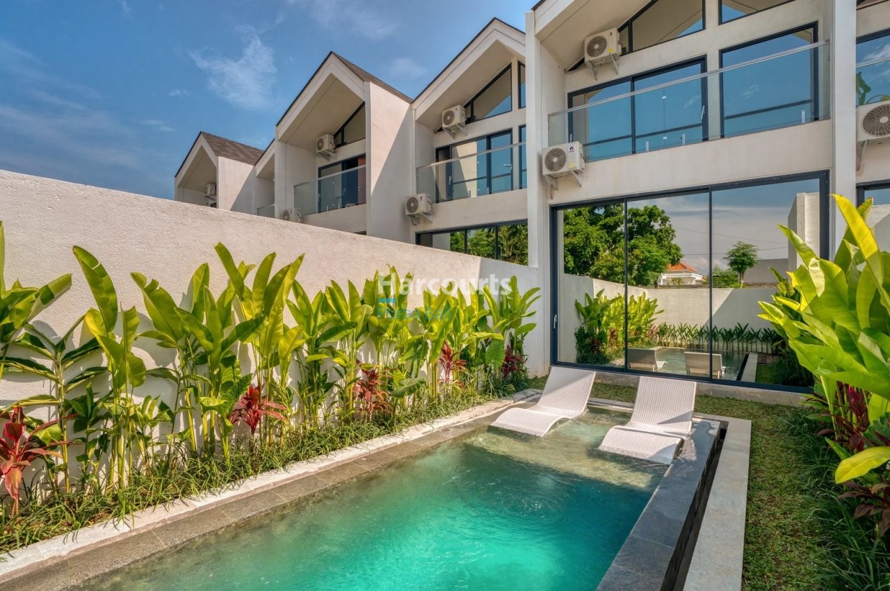 Located Coastal Enclave Pandawa Real Estate Bali
