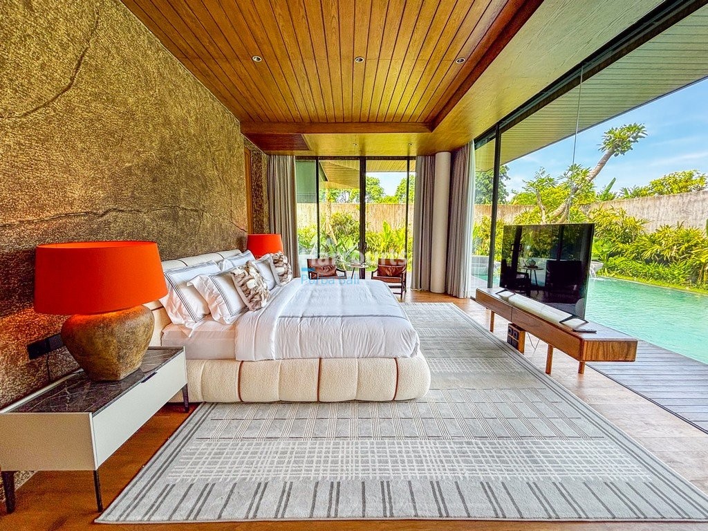Located Peaceful Coastal Enclave For Sale