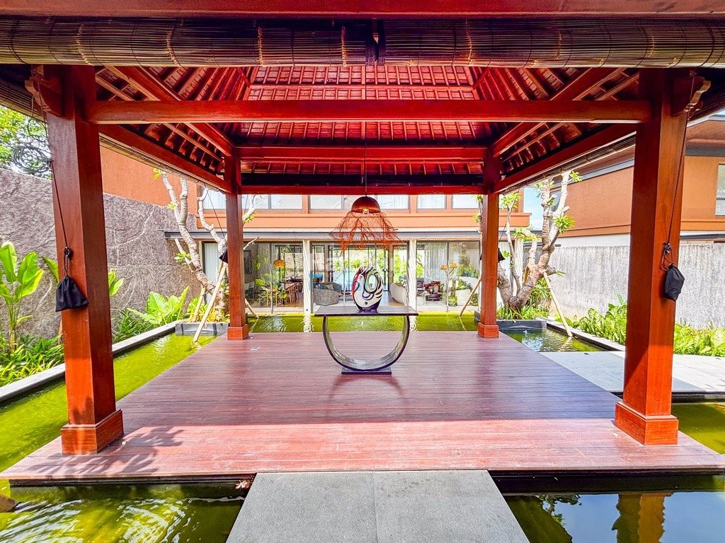 Located Peaceful Coastal Enclave Real Estate Bali