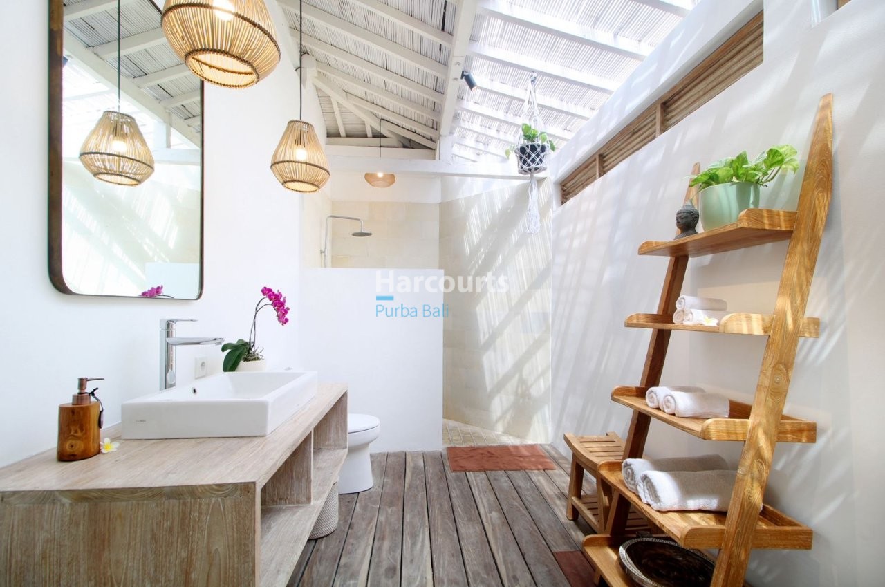 Set Sought After Berawa This Leasehold Opportunity