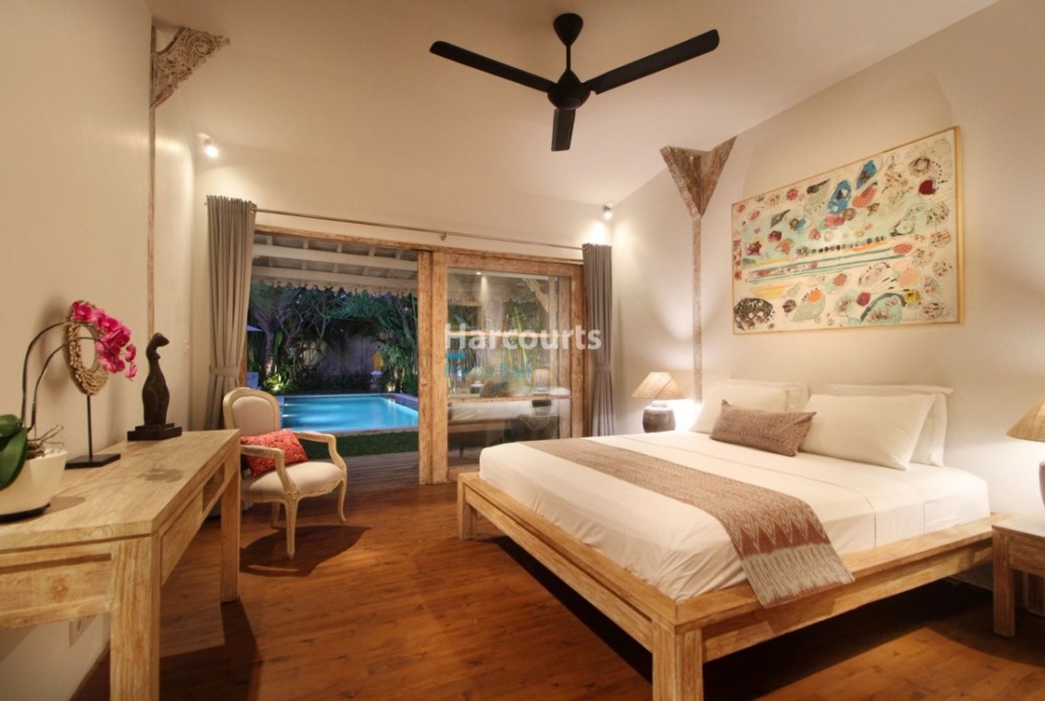 Set Sought After Berawa This Swimming Pool