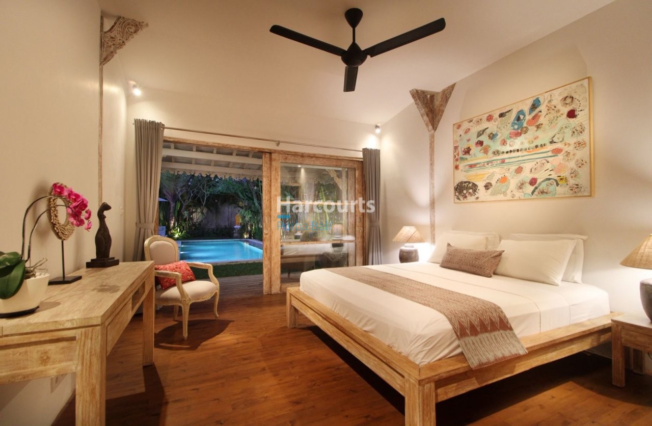 Set Sought After Berawa This Swimming Pool