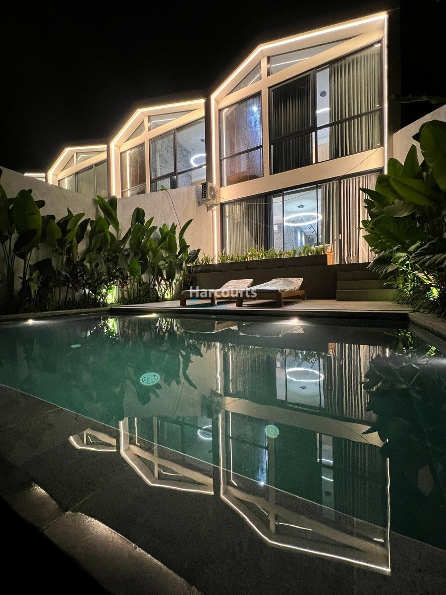 Set Within Lush Jungle Property Investment 1