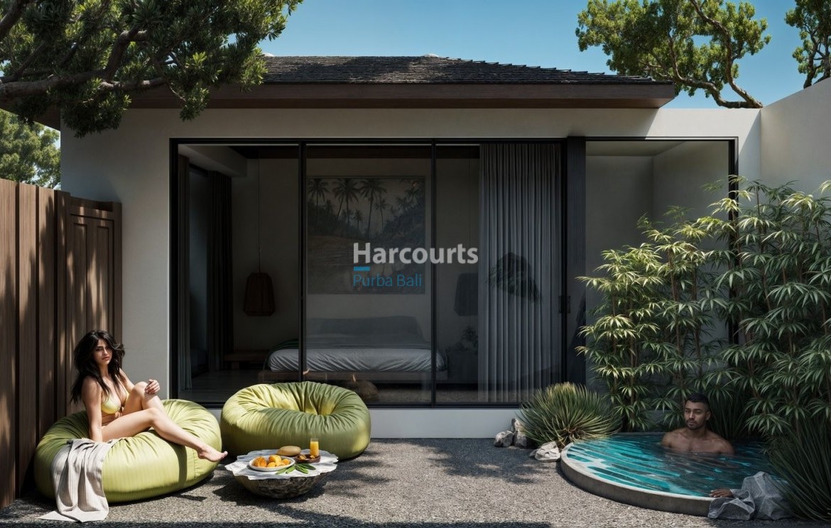 Set Within Prestigious Enclave Freehold Ownership