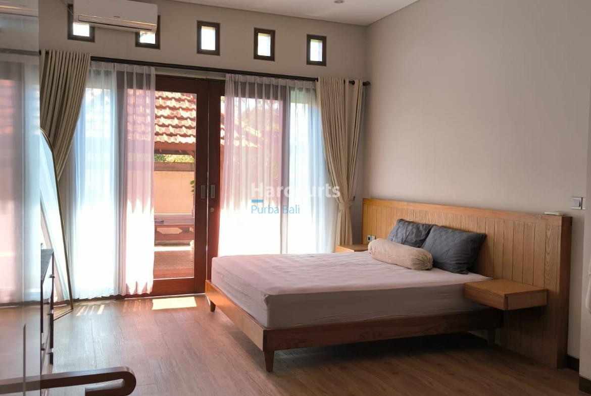 Spacious 4 Bedroom Family Villa Property Investment