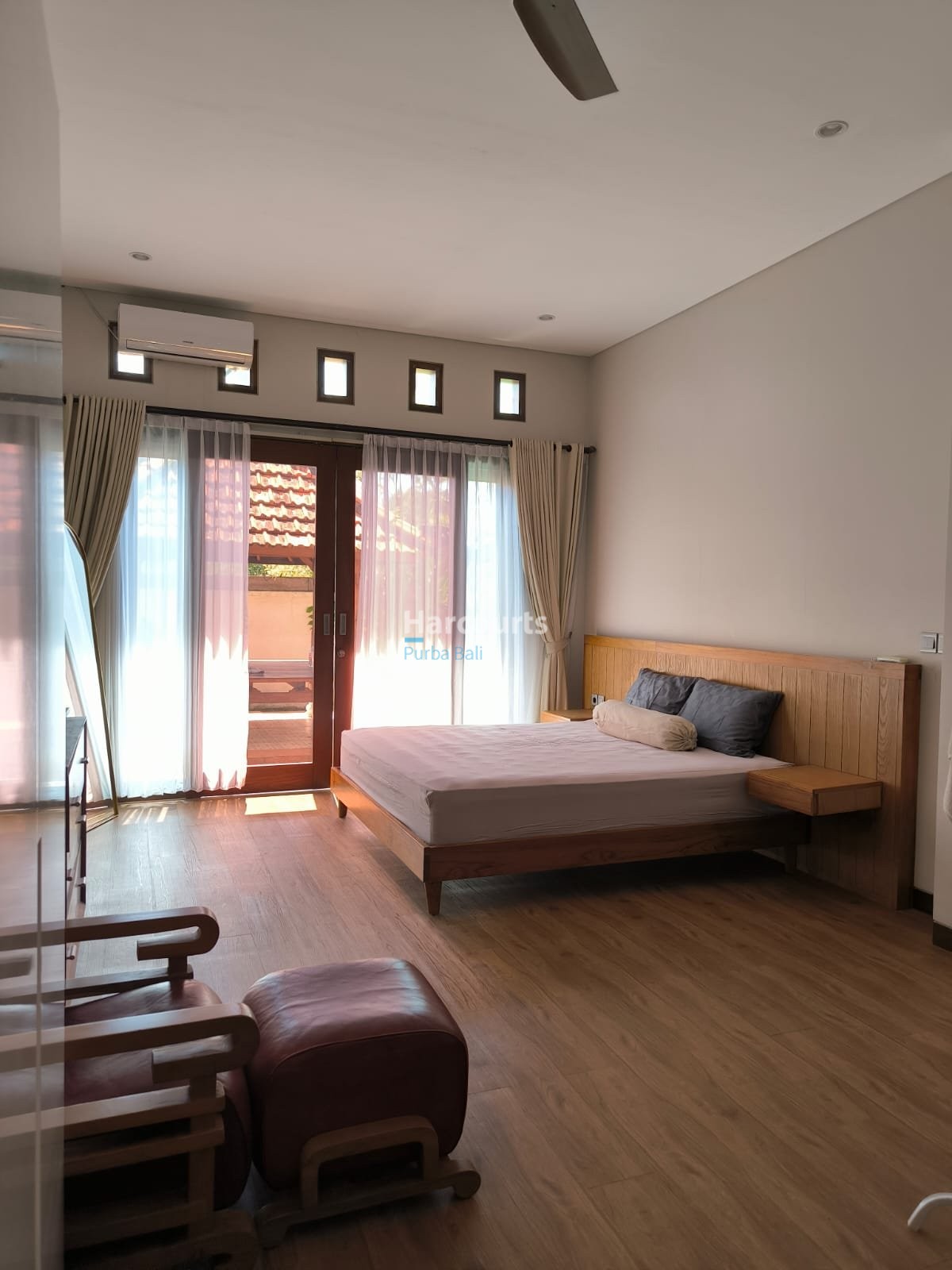 Spacious 4 Bedroom Family Villa Property Investment