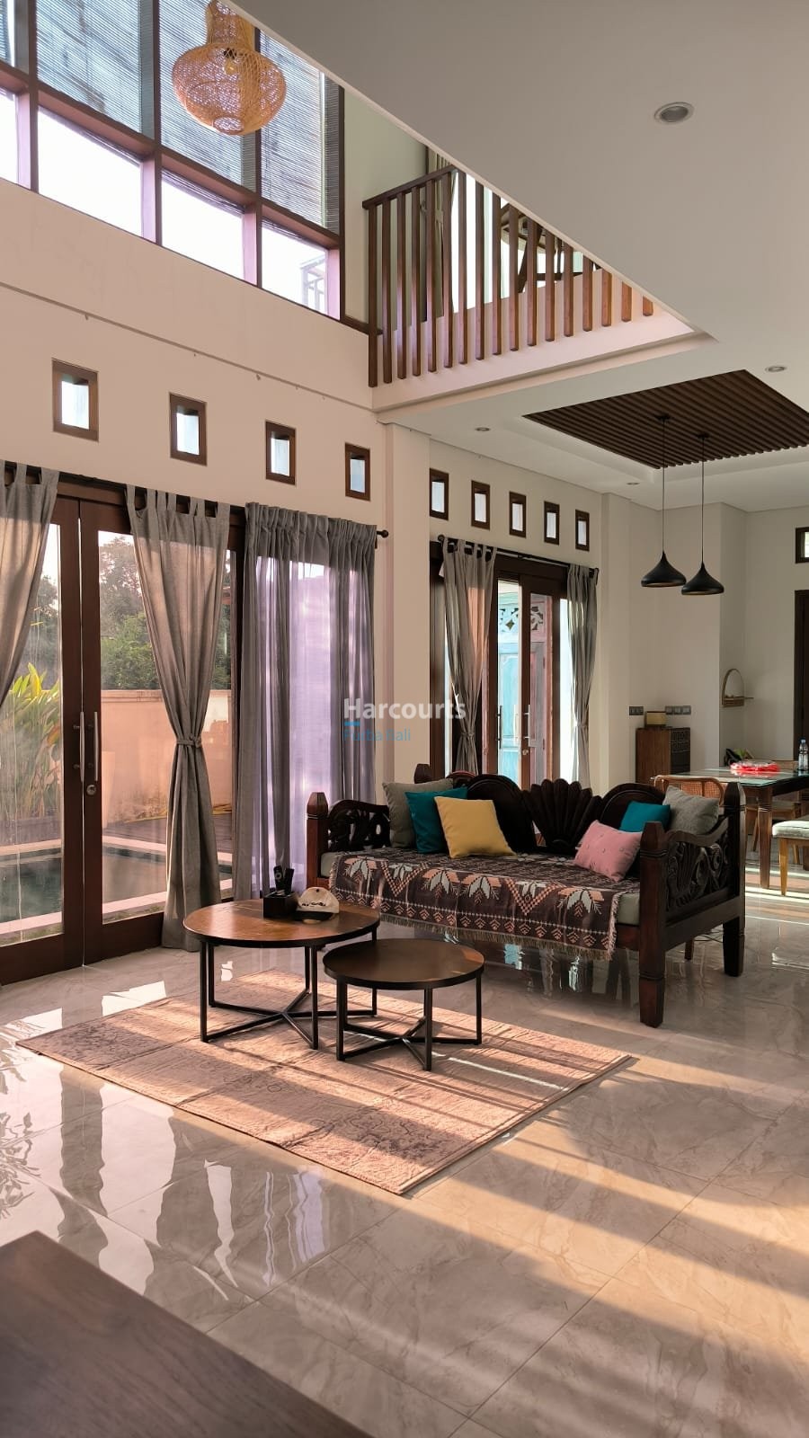 Spacious 4 Bedroom Family Villa Real Estate Bali