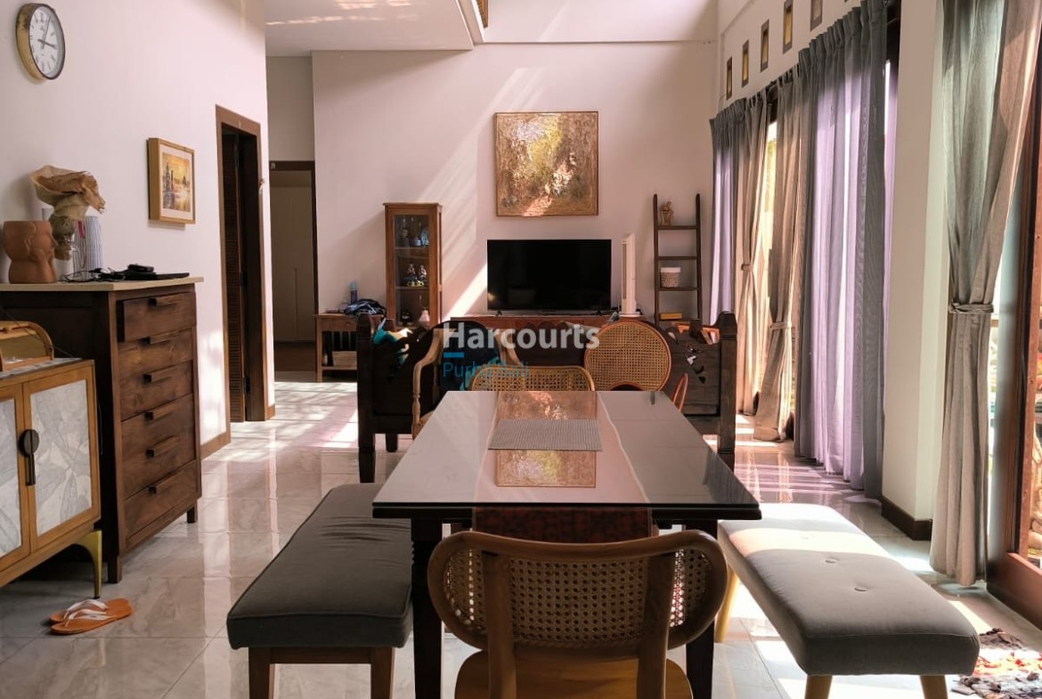 Spacious 4 Bedroom Family Villa Ricefield View