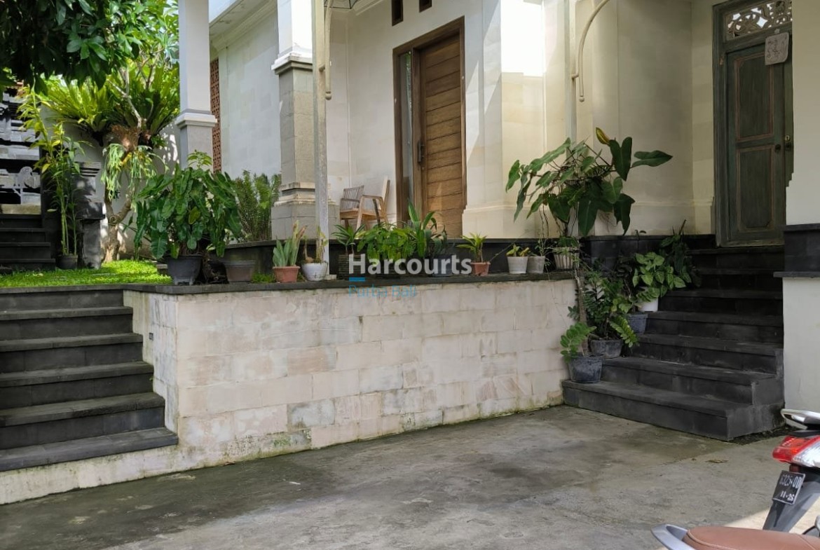 Spacious 4 Bedroom Family Villa Swimming Pool