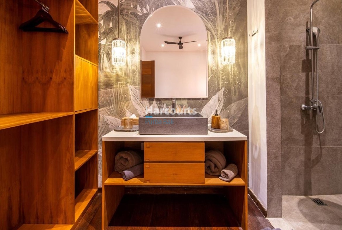 Title Modern Loft Style Leasehold Swimming Pool