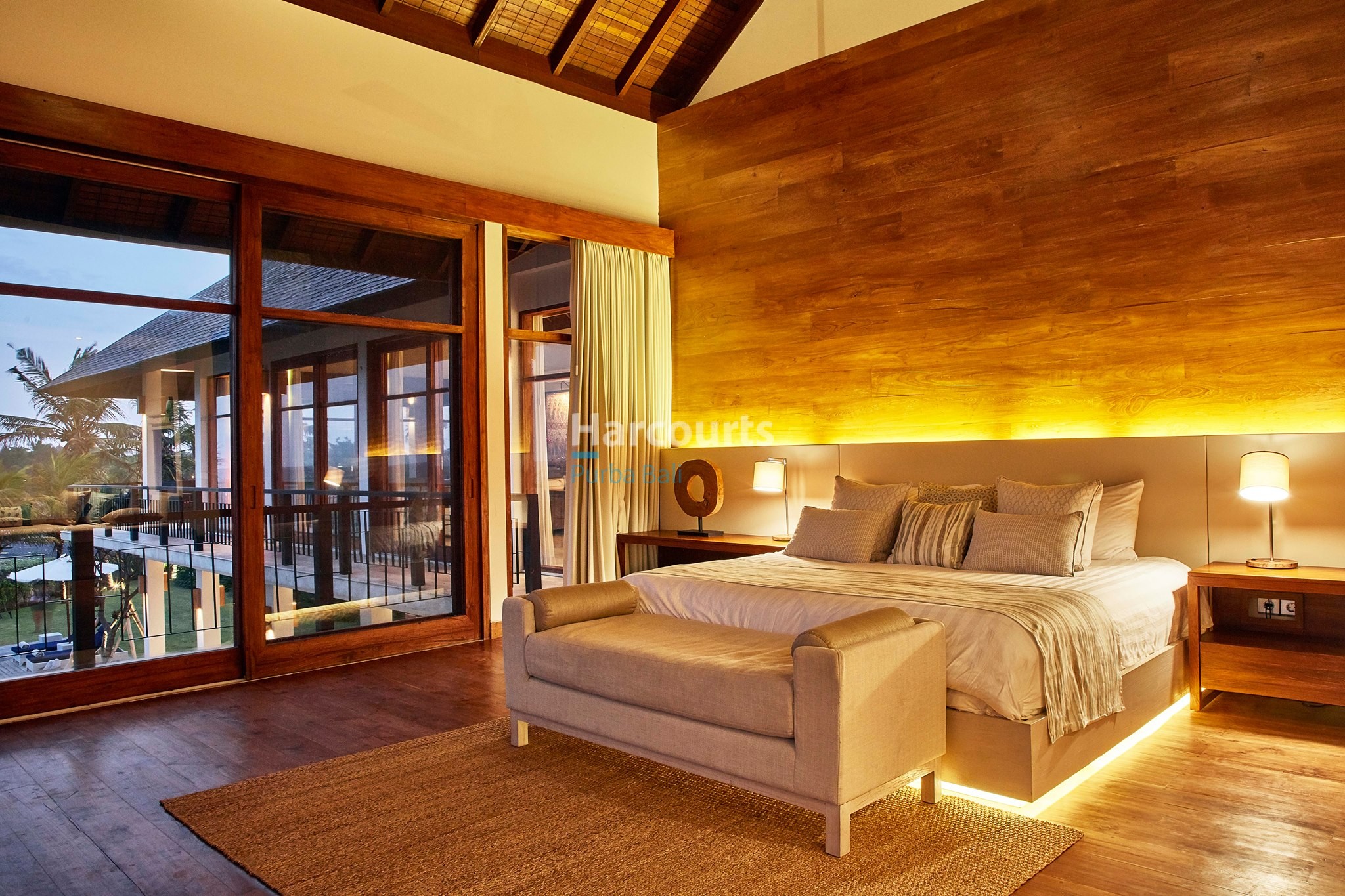 Main Bedroom On 2nd Floor