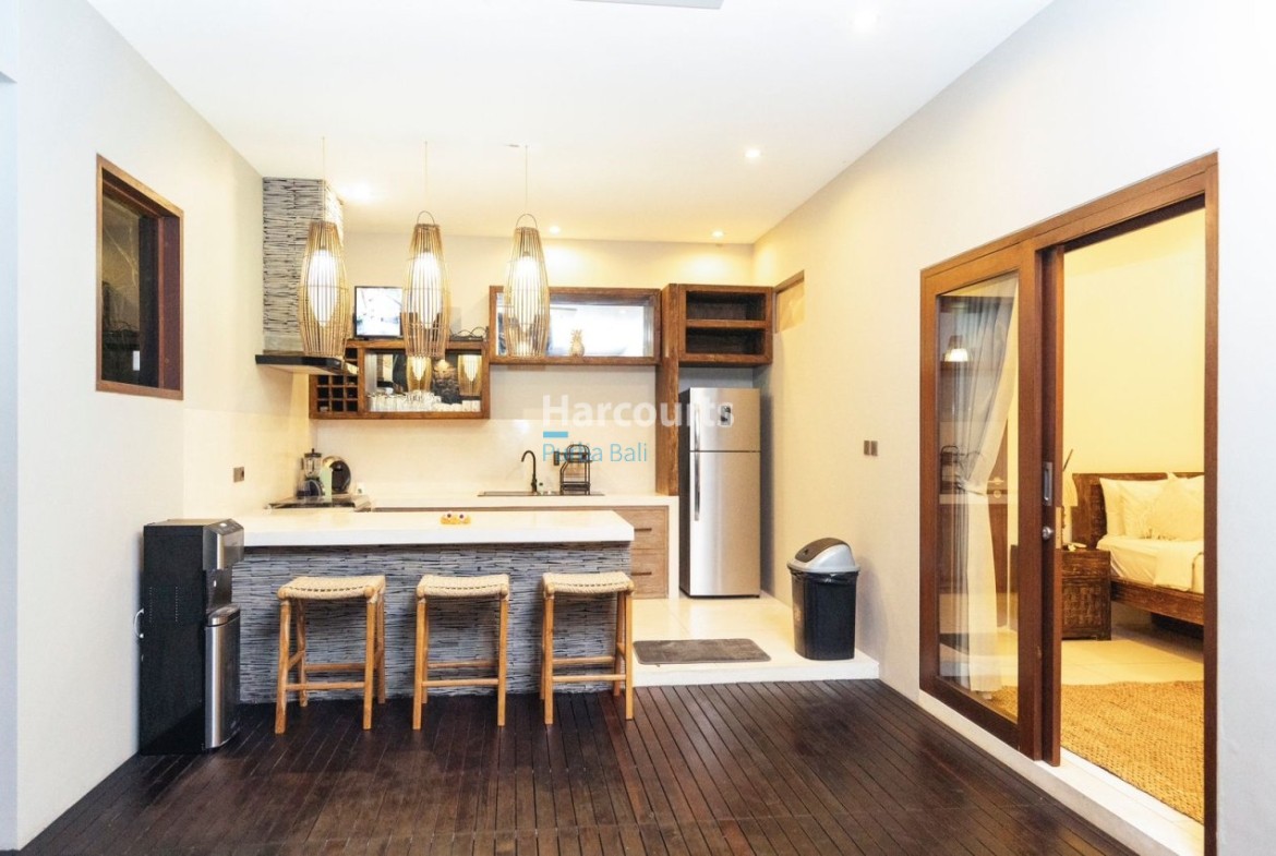 Conveniently Located Quiet Pocket For Sale