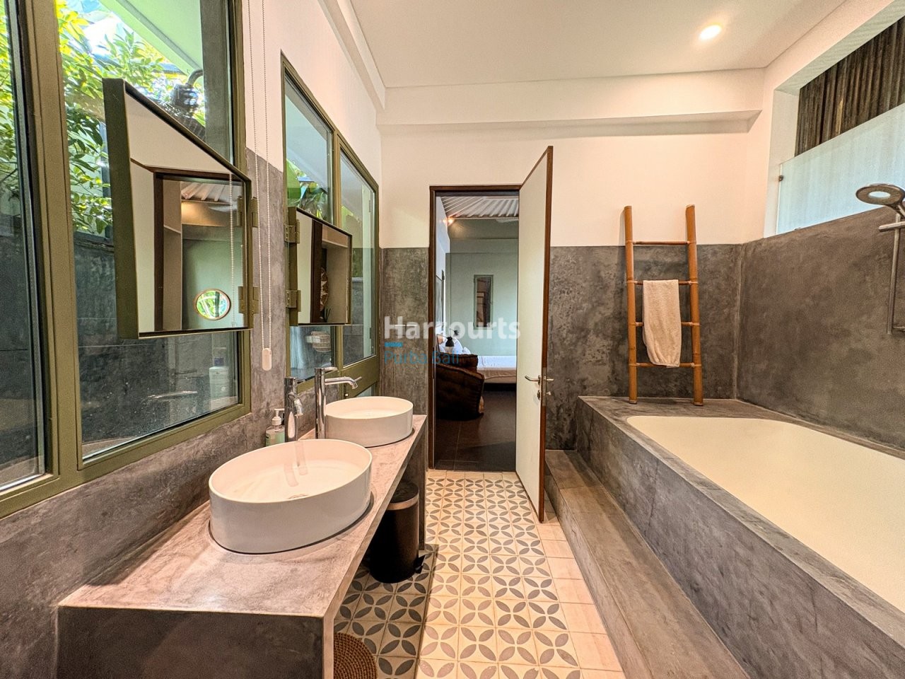 Freehold Bedroom Ricefield View