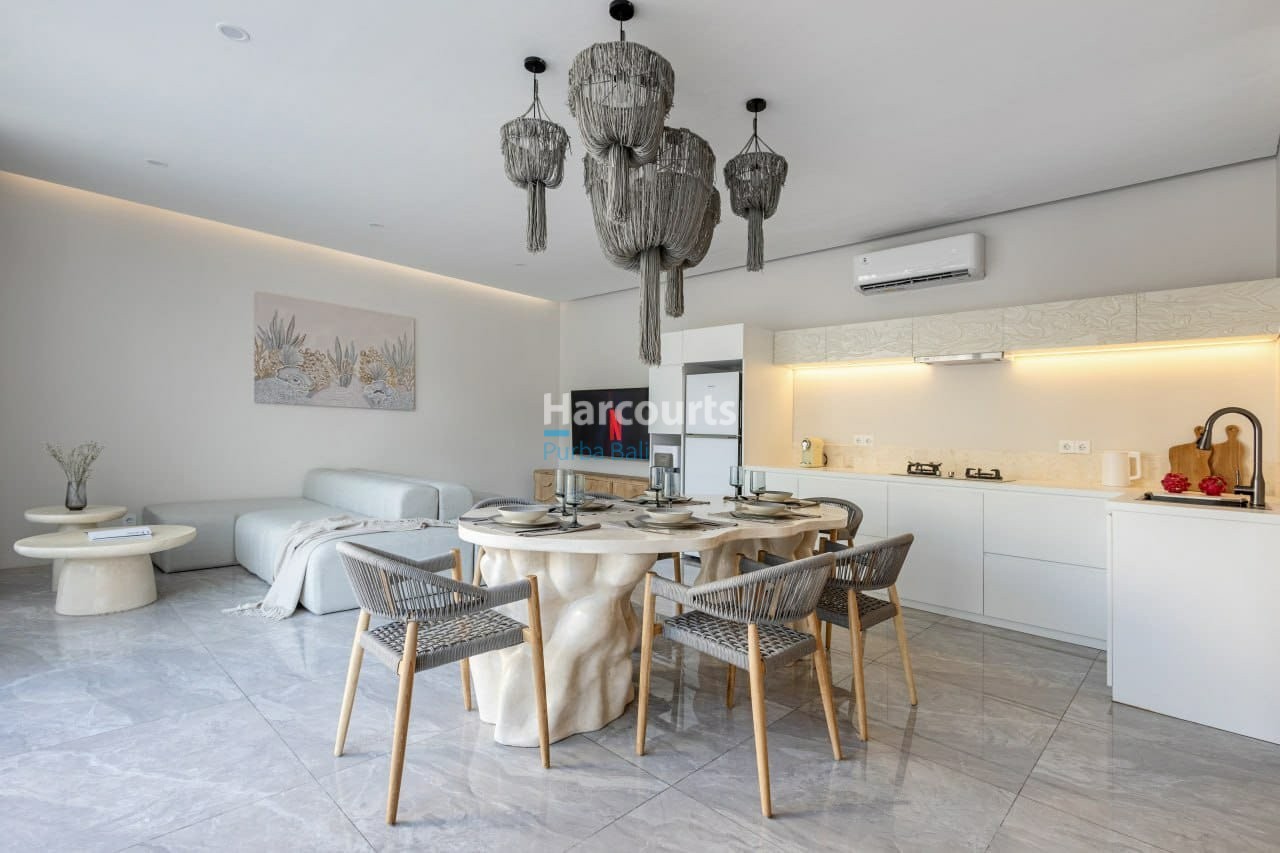 Introducing Exclusive Collection Modern For Sale