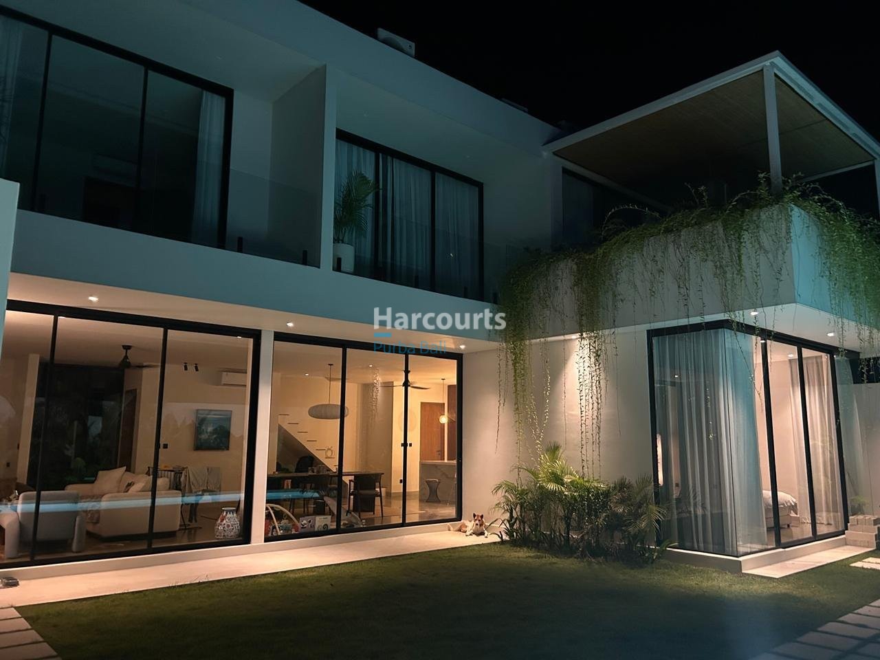 Located Highly Sought After Area Freehold Ownership
