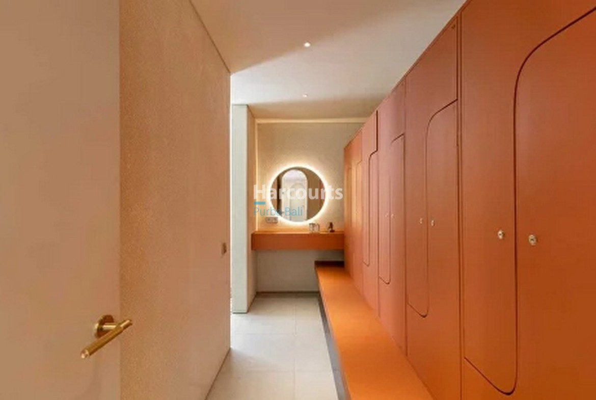 Located Highly Sought After Area Ocean Breeze