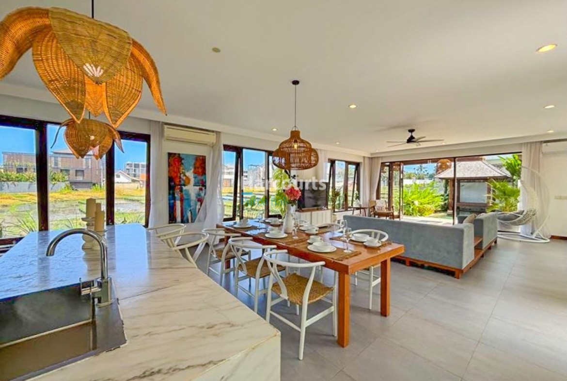 Located Peaceful Coastal Village Luxury Living