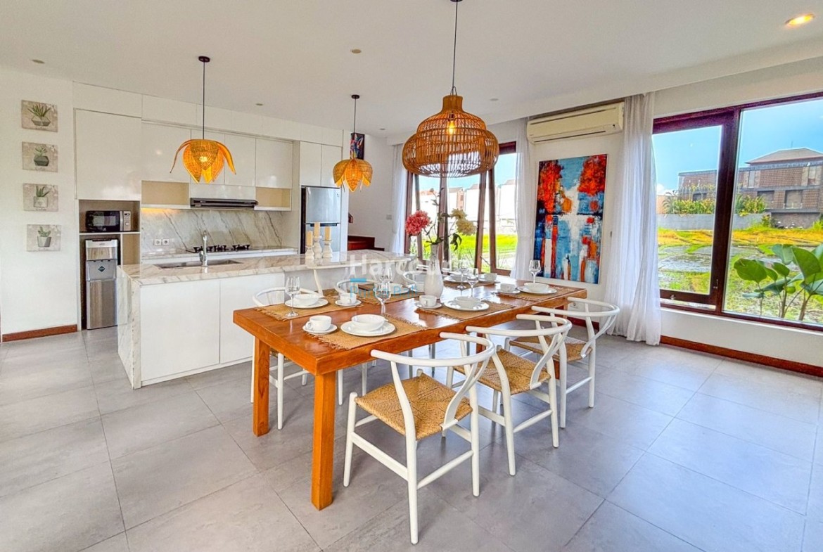 Located Peaceful Coastal Village Ricefield View