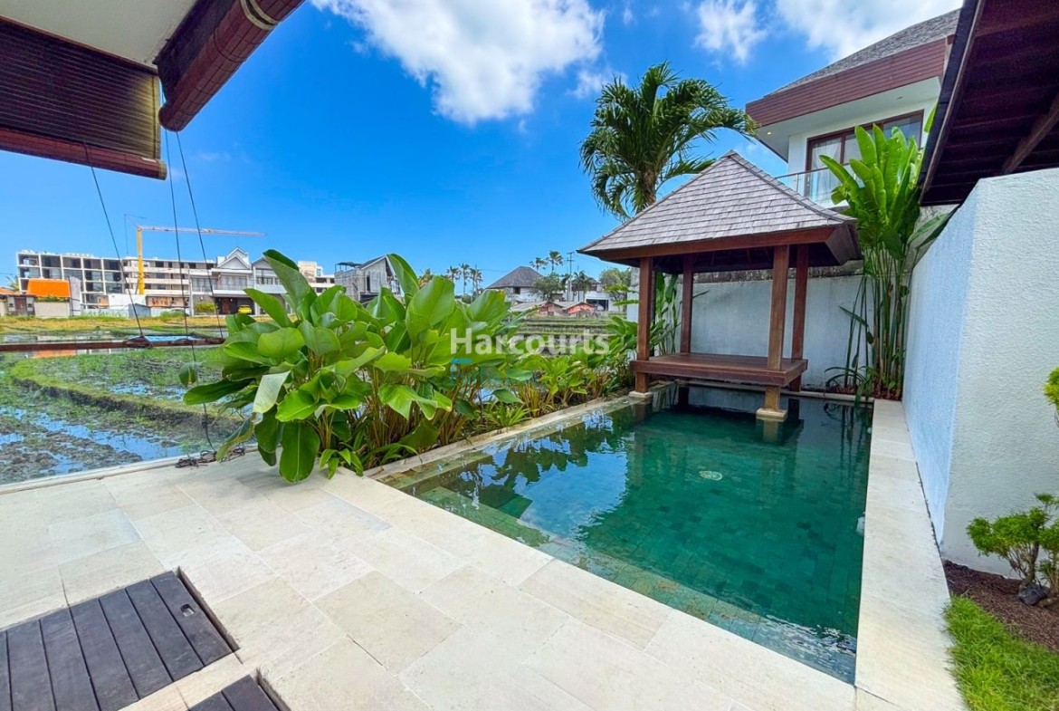 Located Peaceful Coastal Village Tropical Modern