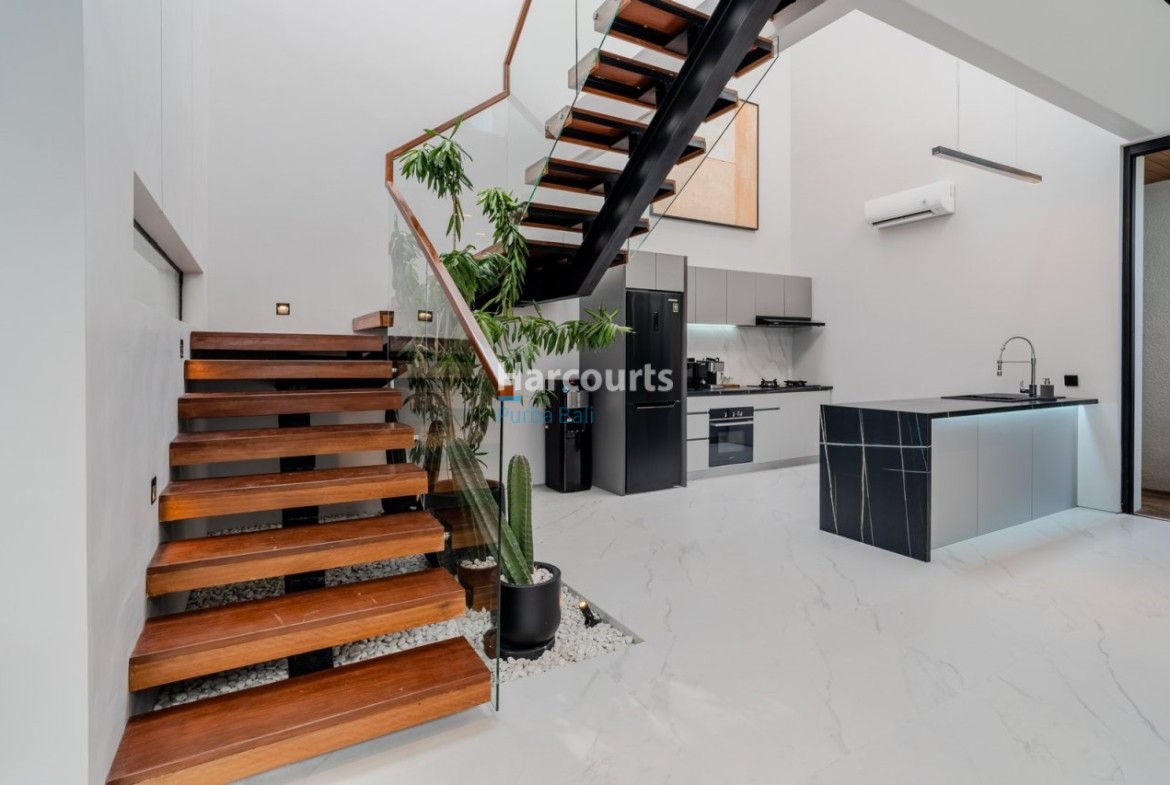 Located Tranquil Residential Enclave Leasehold Opportunity