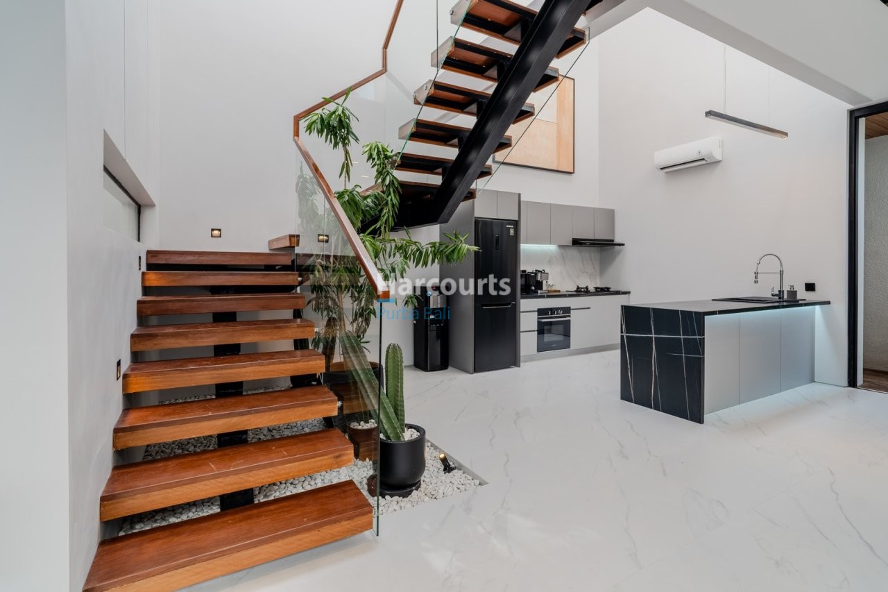 Located Tranquil Residential Enclave Leasehold Opportunity