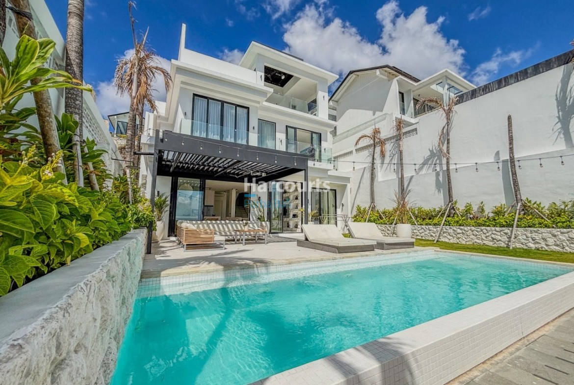 Perched Highest Point Bingin Tropical Modern